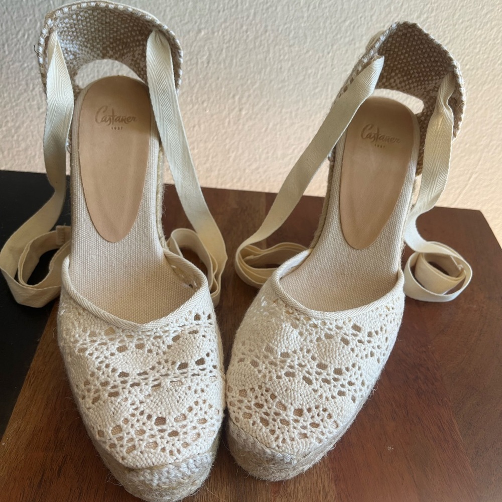 Castaner Cream Lace Wedge Espadrilles